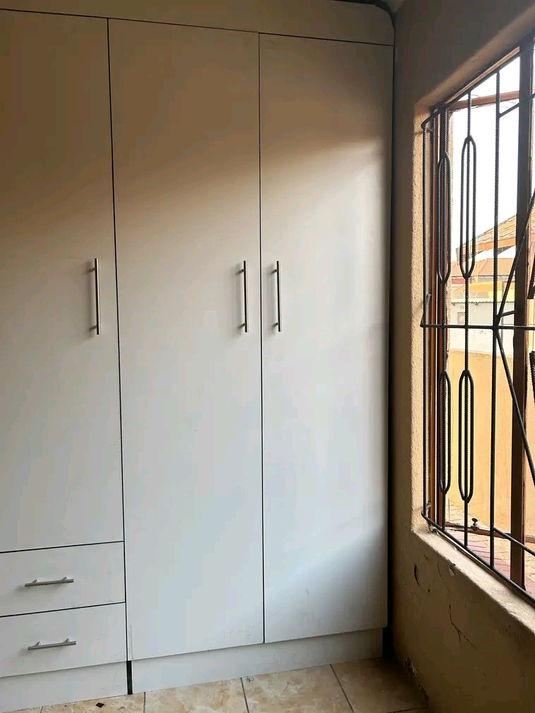 2 bedroom house to rent in ext 34.

house h  in Clayville