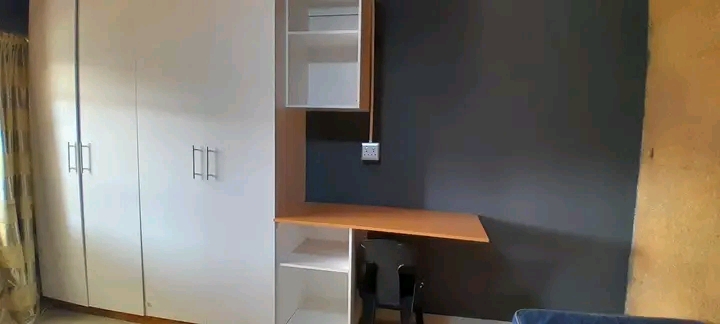 Room to rent in ce2 r2800

neat and spaciou  in Vanderbijlpark