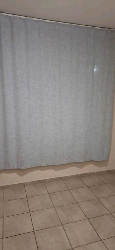 Inside room to rent in a very secure place 
  in Honeydew