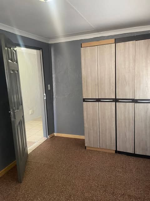 2 bedroom cottage available for rent

2 bed  in Benoni