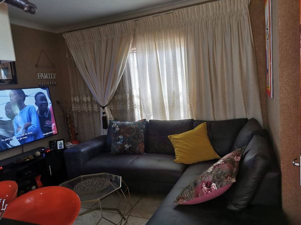 Clayville 45 📍
2 bedroom stand alone hous  in Clayville