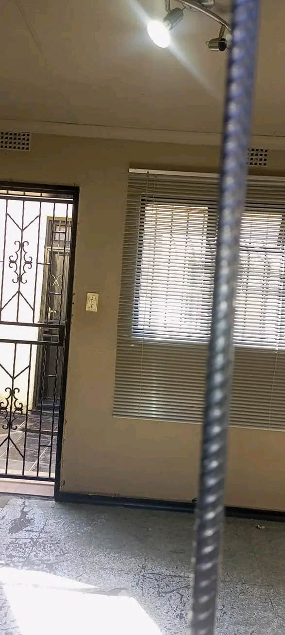 Standard room available at cwj jabavu rent r8  in Soweto