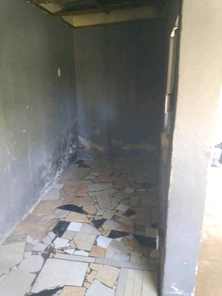 Garage for rental near maponya mall for r2200  in Klipspruit
