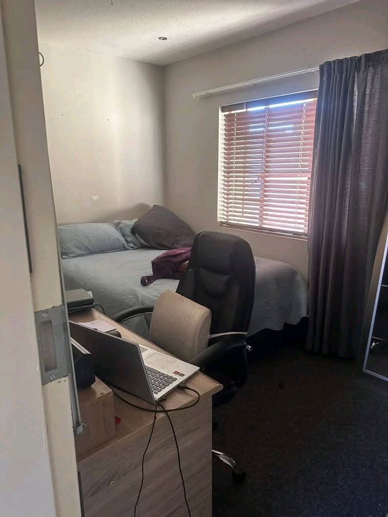 A beautiful private  ground floor 2 bedroom u  in Midrand