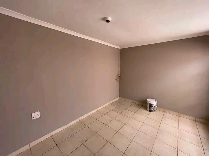 Separate bedroom cottage with ,bathroom with   in Rabie ridge