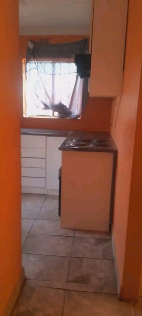 2 bedroom house available for immediate occup  in Protea Glen