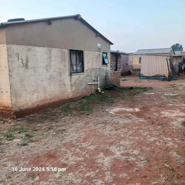 Rental available for rdp house in phase 2 aro  in Braamfischer