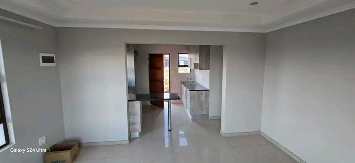 2 bedroom house available for rental at ext 5  in Protea Glen