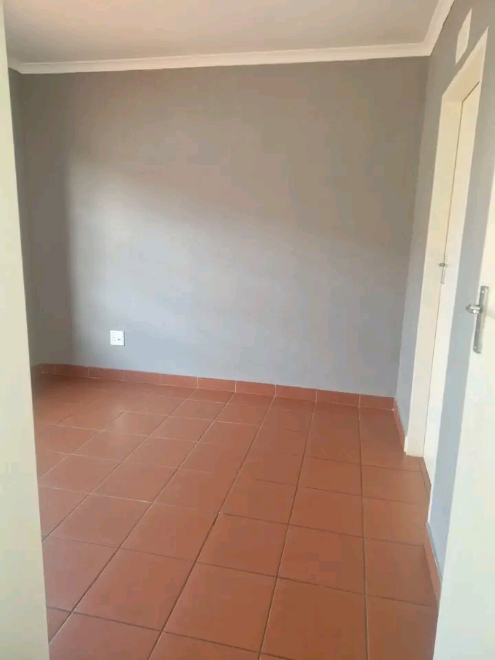 3 bedroom house available for rental at ext 4  in Protea Glen