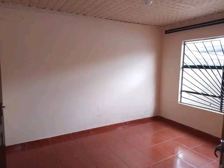 Cottage still available in ext 14

💰 ren  in Protea Glen