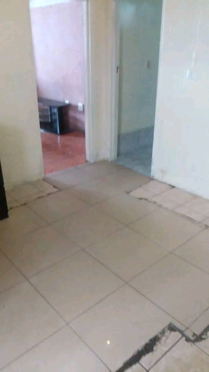 2beds ,main with ensuite,lounge ,dinning ,kit  in Diepkloof