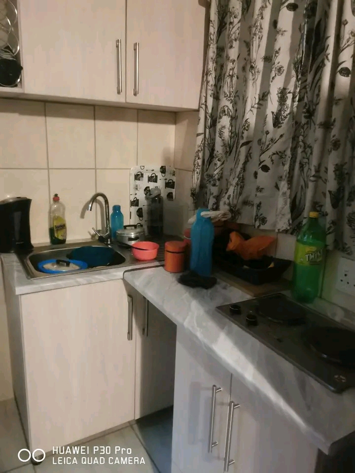 Barchelor available month end of may hospital  in Tembisa