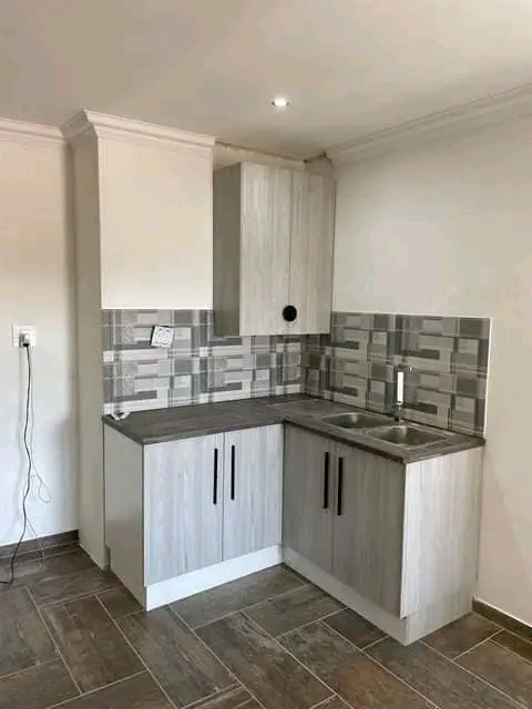 Very beautiful bachelor rooms only 1 availabl  in Katlehong