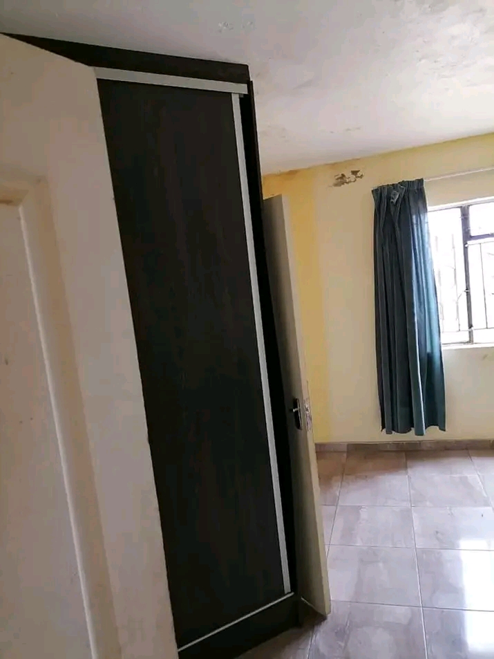 Studio with a kitchen, own toilet and shower   in Benoni