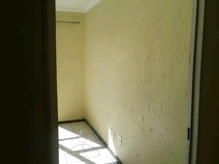 A spacious room for rent in a secured complex  in Midrand