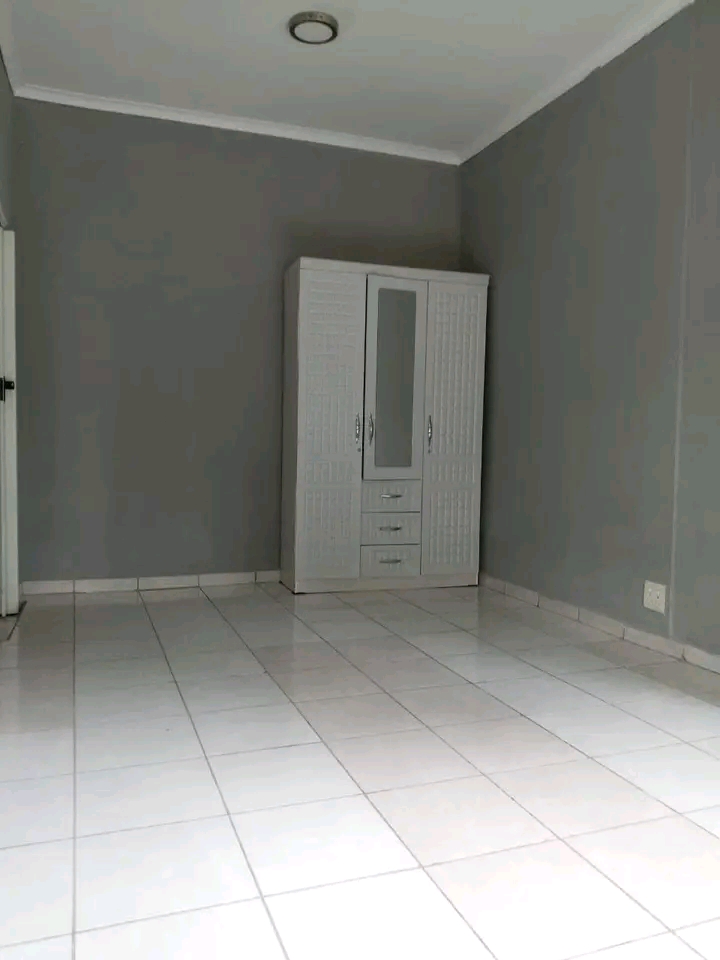 1 bedroom cottage to let in glen austin. rent  in Midrand