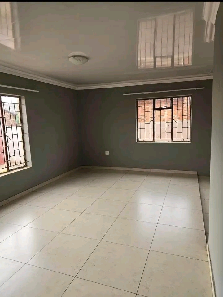 3 cottages available for rental in york road   in Kensington