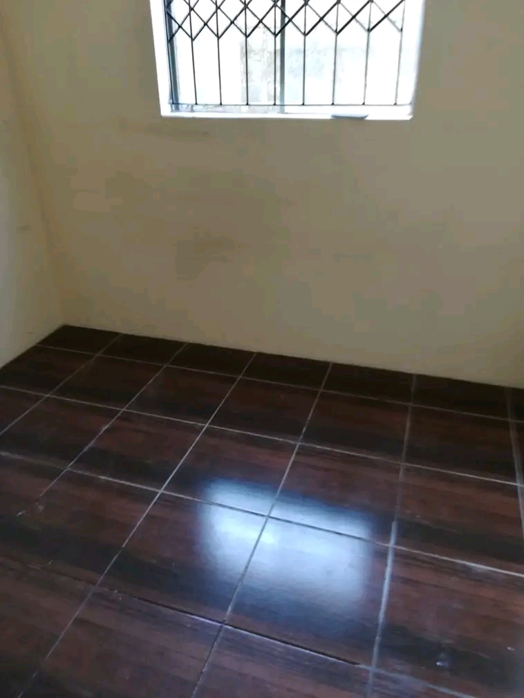 Big room available to rent ext 1 close triple  in Ebony Park