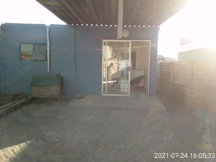 1 bedroom 1 bathroom garden cottage. availabl  in Norkem Park