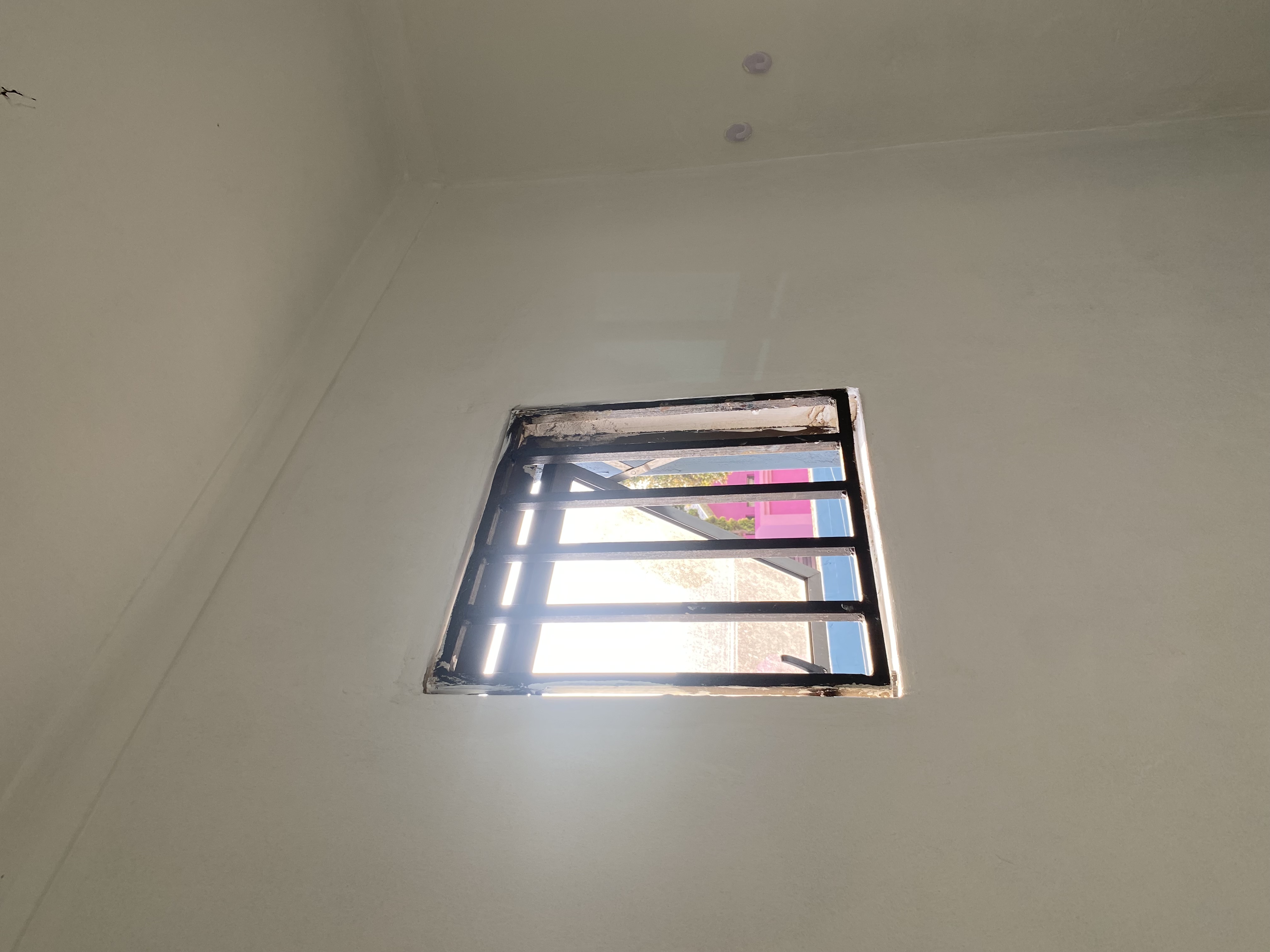  room to rent, no deposit required parking av  in Vosloorus