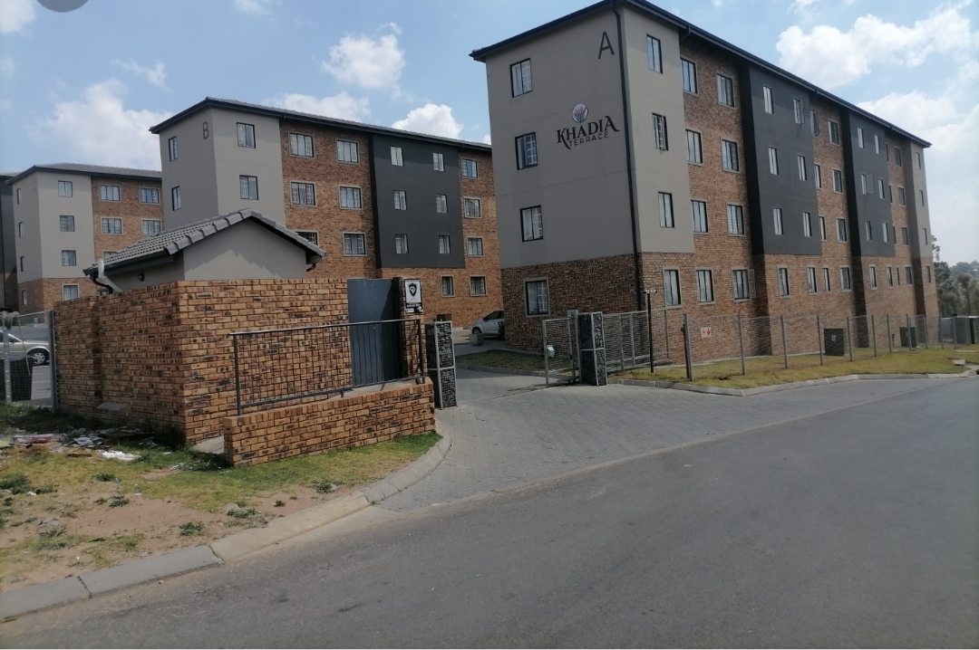  two-bedroom rental unit in south hills, khad  in South Hills
