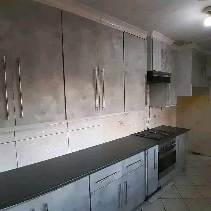 Available immediately 
rental price :r6000 p  in Leondale
