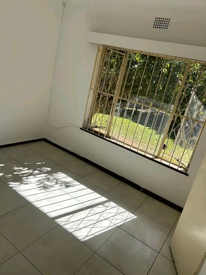 Renovated room to let on linden road in a sec  in Bramely