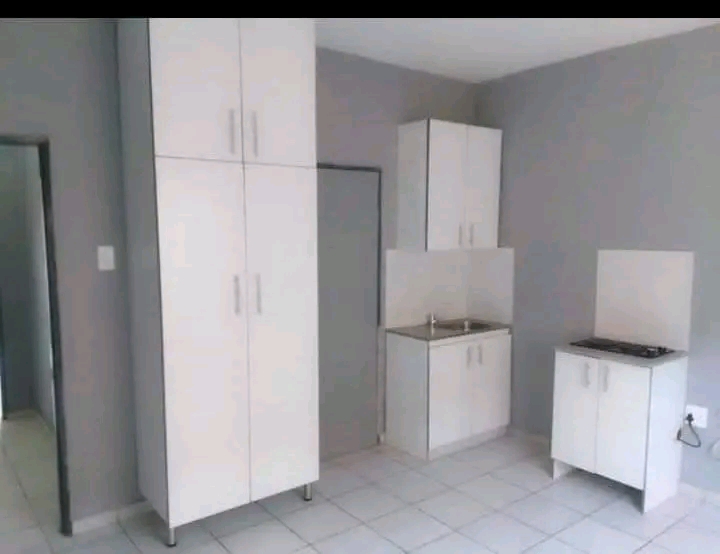 Bachelor rooms still available immediately ex  in Tsakane