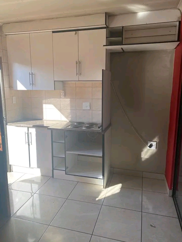 1 bedroom house immediately available in ext   in Birch Acres