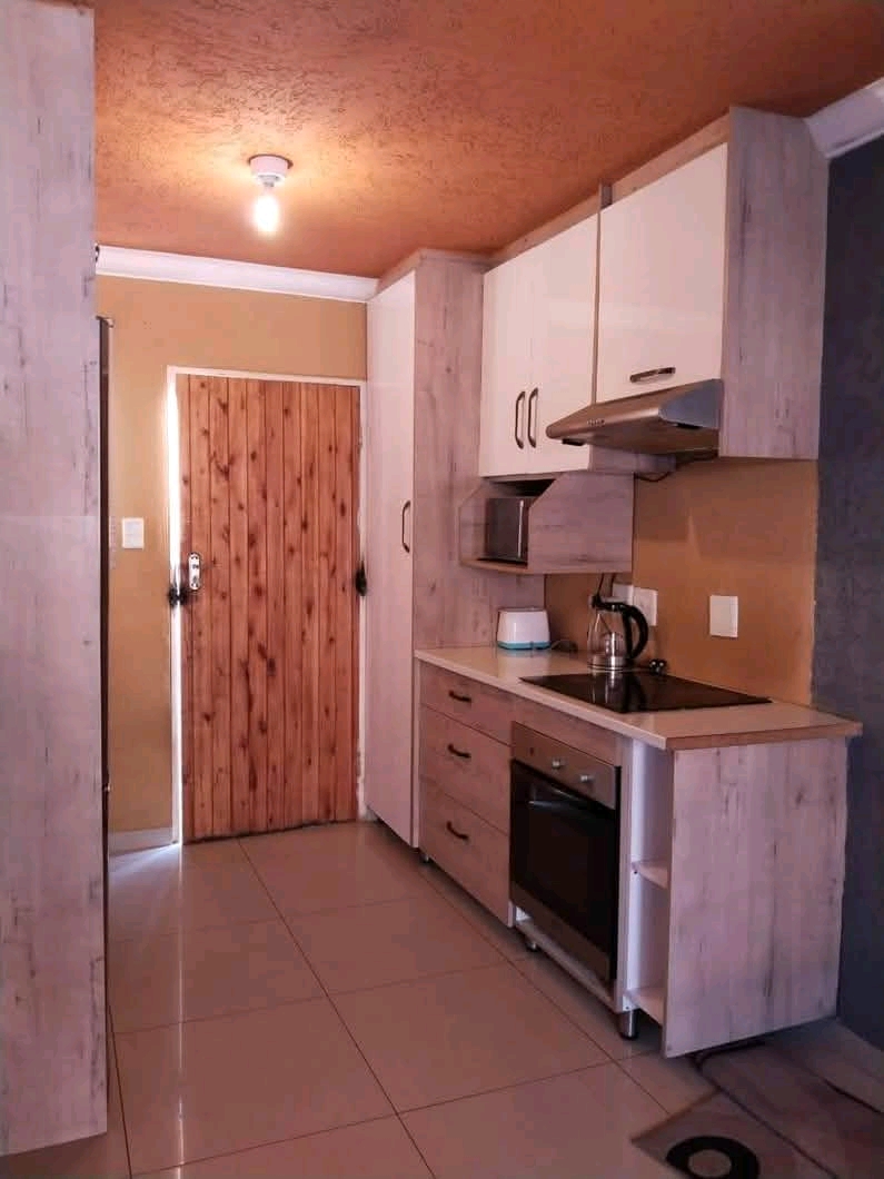 2 bedrooms house for rental at ext 24 is goin  in Protea Glen