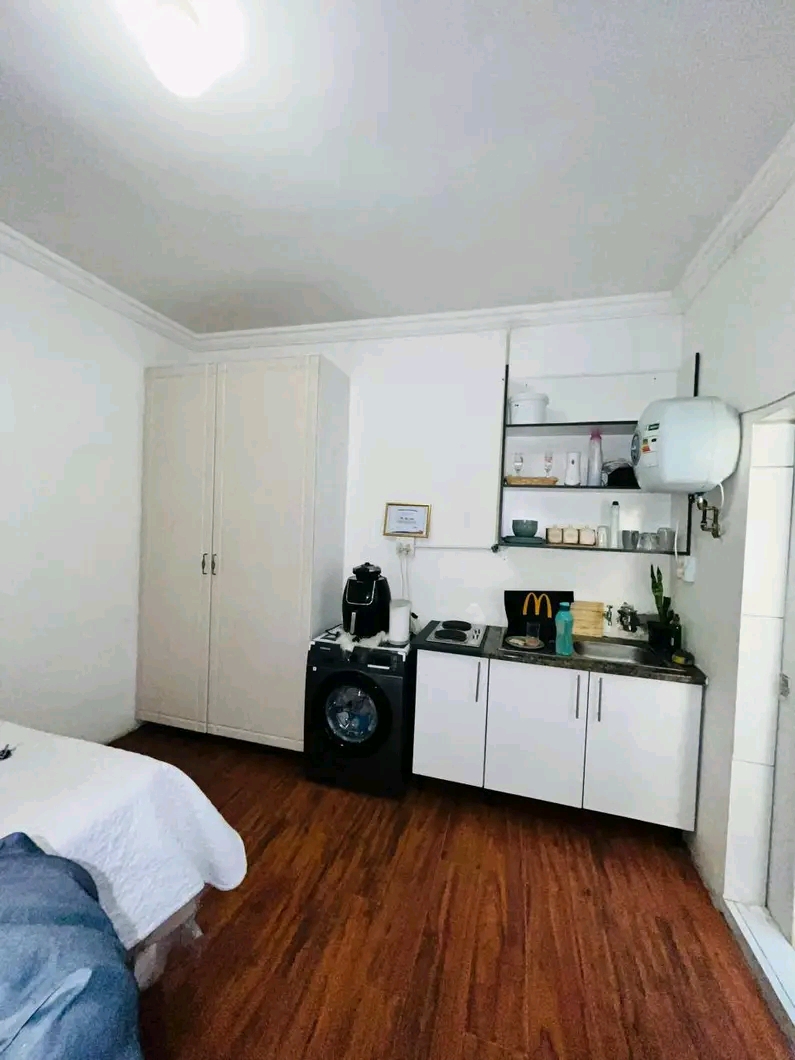 This gorgeous and clean cottage is located in  in Norkem Park