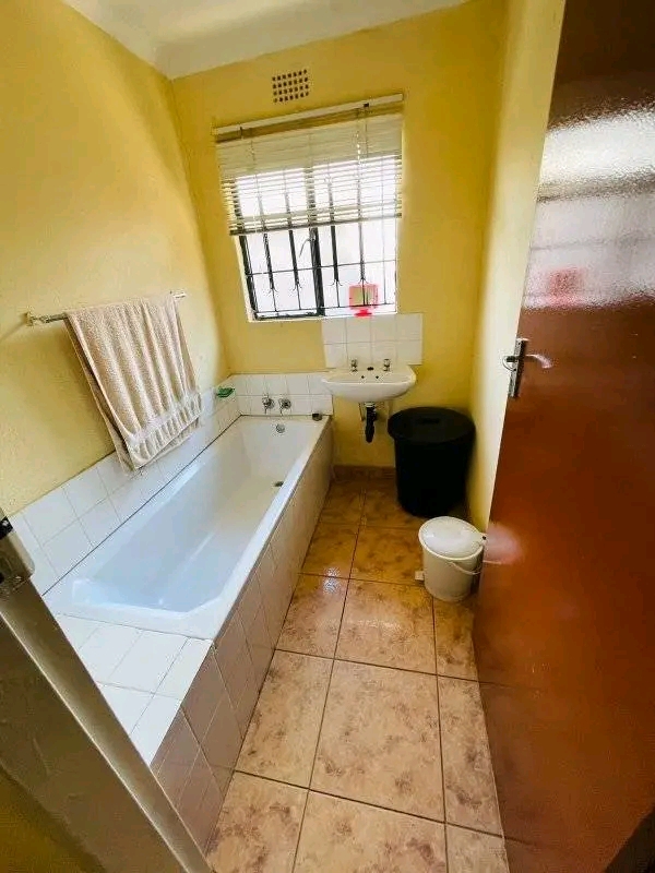 Free standing house consist of three bedroom   in Kaalfontein