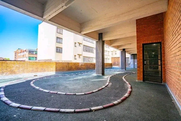 Stunning bachelor apartments to let at the ma  in Johannesburg