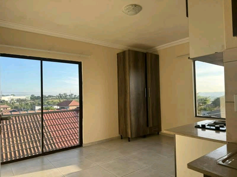 Bachelor room available in absa ext 36 for 1s  in Olievenhoutbosch