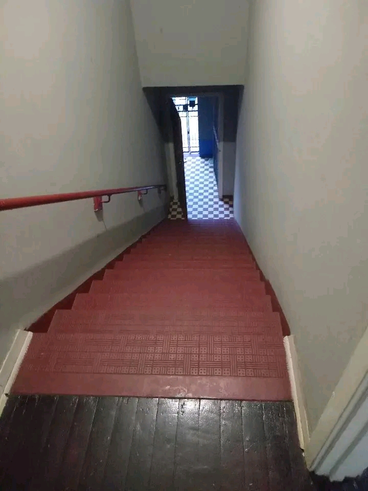 A beautiful and clean 2 bedroom in my apartme  in Turffontein
