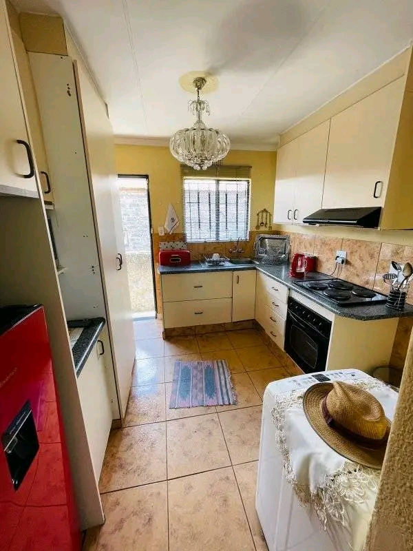 Free standing house consist of three bedroom   in Kaalfontein