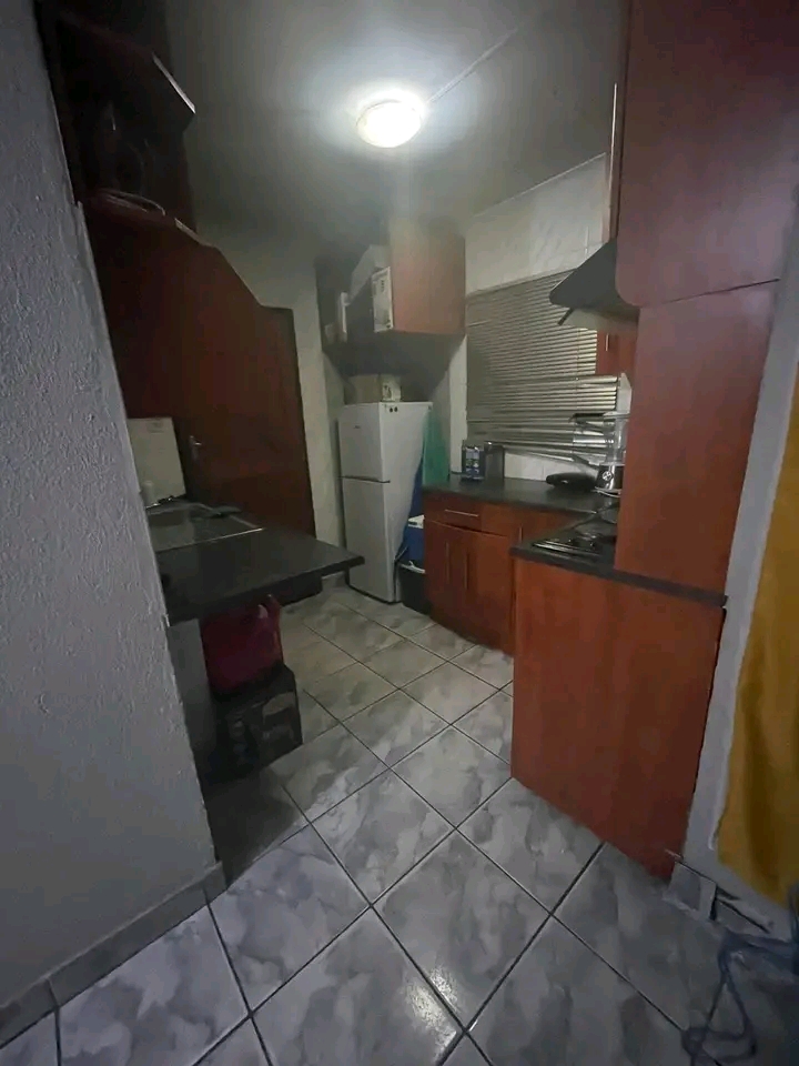 1 bedroom cottage available
fitted cupboards  in Ebony Park