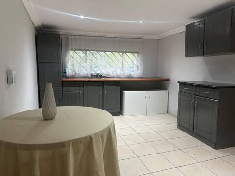 2 bedroom cottage available for rent 
2 bedr  in Benoni