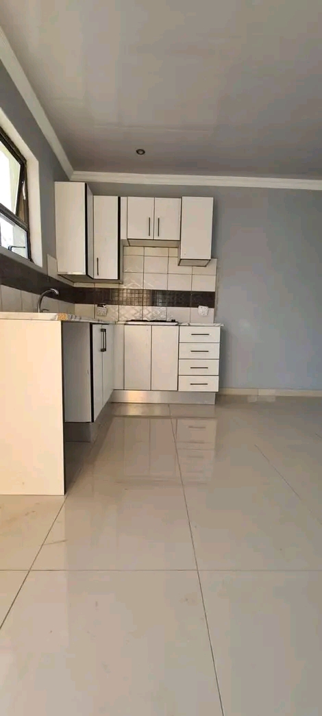 1 bedroom and sitting room with kitchen and b  in Bramely