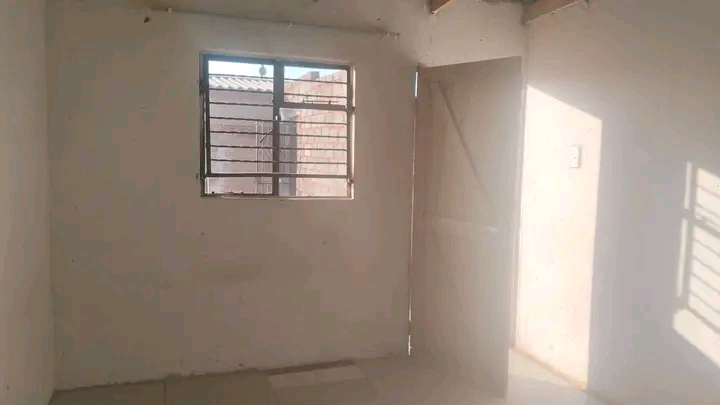 Room available for rental in braamfischer pha  in Braamfischer
