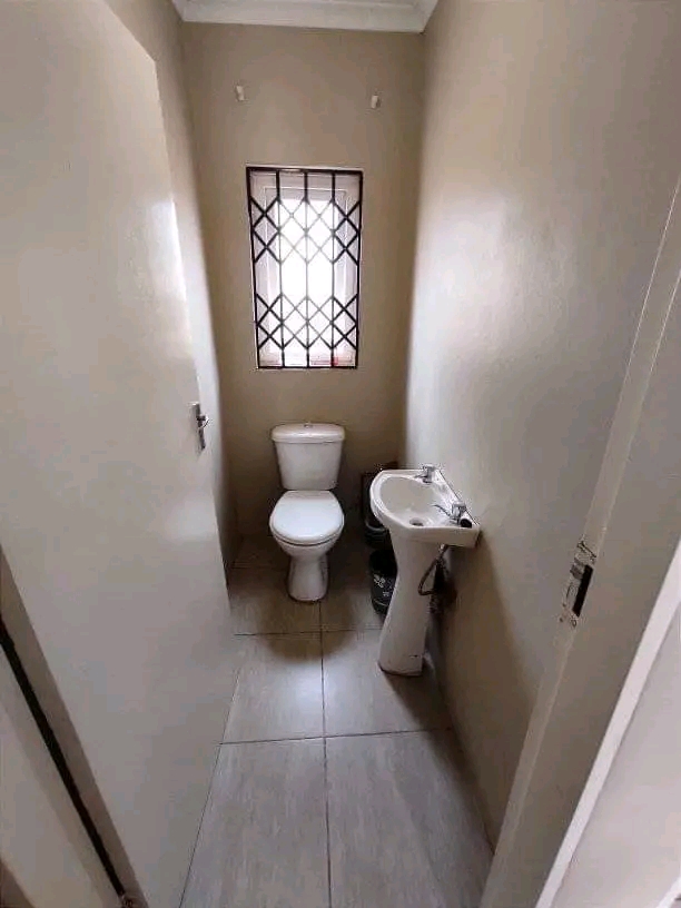 2 bedroom house available to rent immediately  in Lufhereng