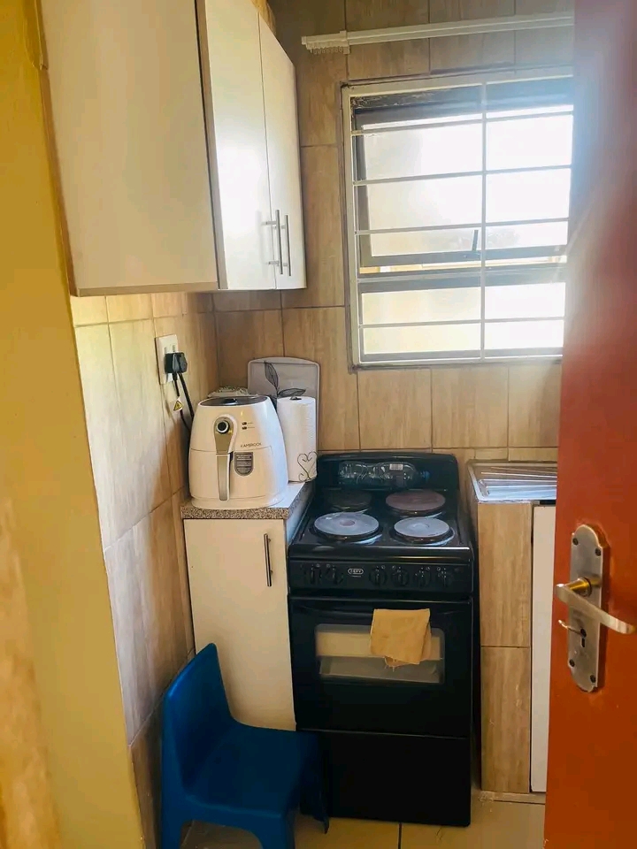 Neat and quite cottage bachelor is available   in Gresswold