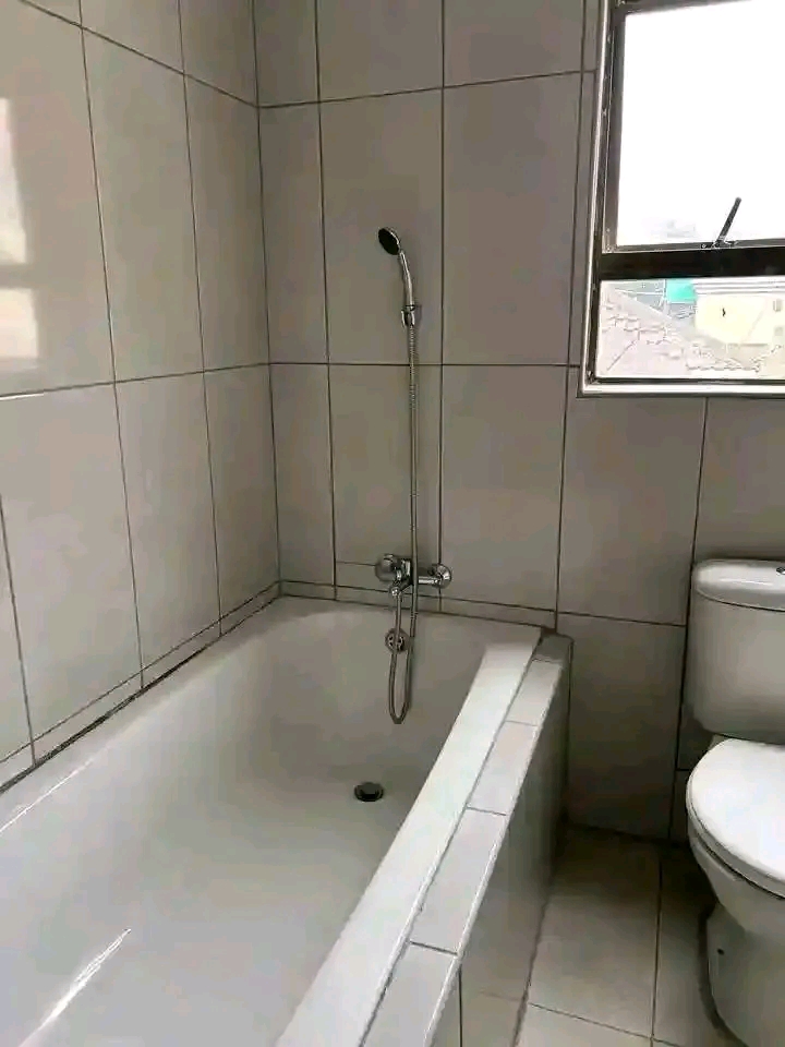 Good day 
a bachelor room to let available n  in Protea Glen