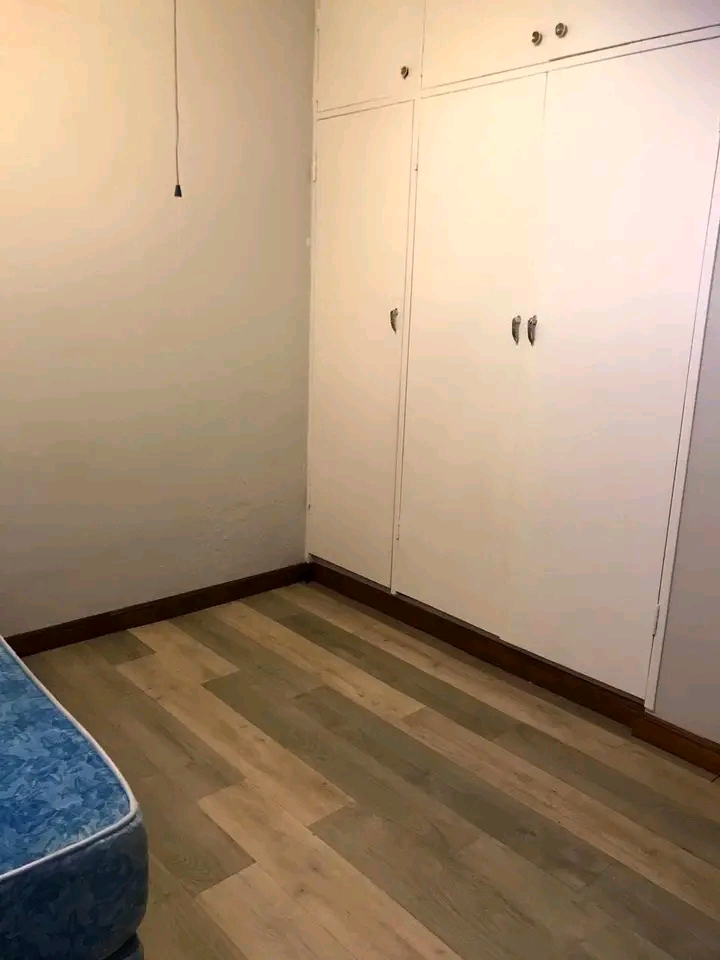 Standard room available to rent

r2400 sing  in Sunnyside