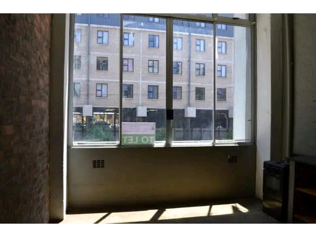 Maboneng bachelor apartment

maboneng apart  in Maboneng