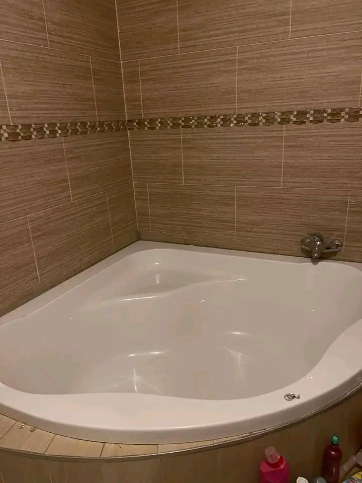 Nice room inside a 3 bedroom house sharing ki  in Diepkloof