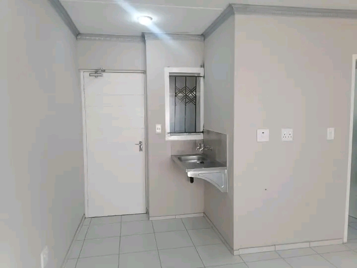 Ext77
brand new flat available
-2bedrooms
  in Clayville