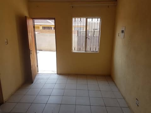 2 bedroom house for rent – ext 25
📍 nex  in Vosloorus