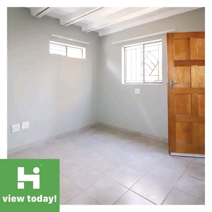 Rooms available at phase 3 price r1300 and ph  in Mamelodi
