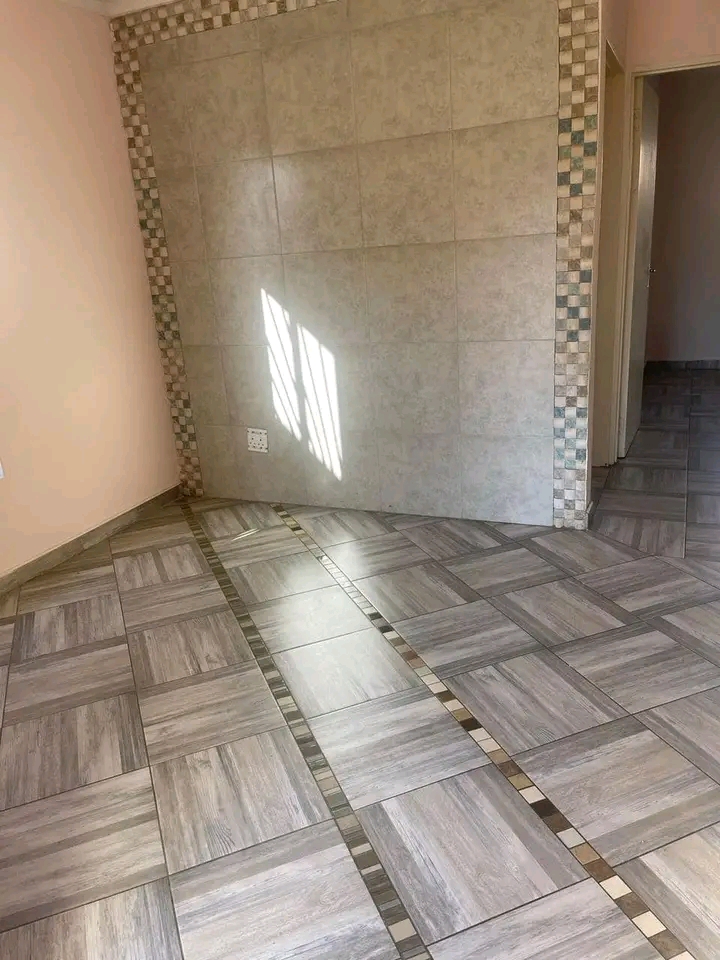 2 bedroom house for rental
📌nb:agent fee   in Clayville